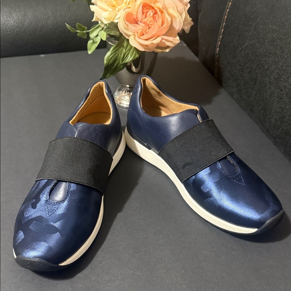 Vionic Navy and Black Slip-On Shoes